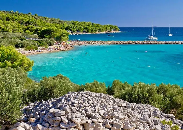 Pina Evitos Apartment *