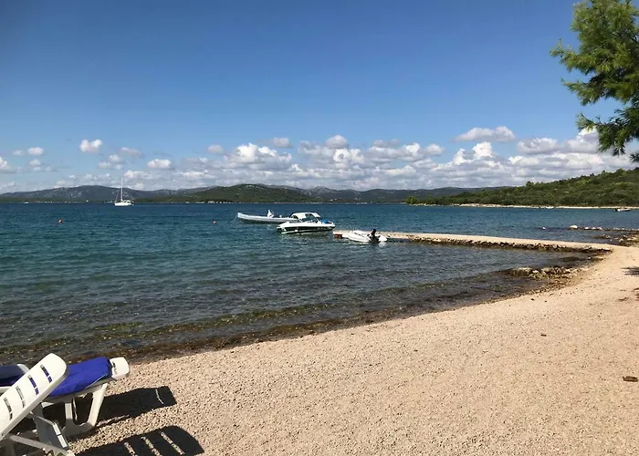 Pina Evitos Appartement